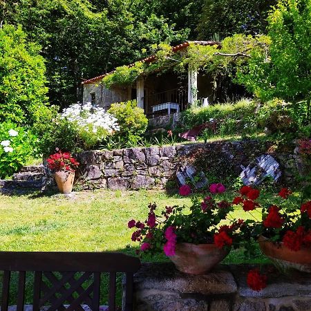 O Lughar Darriba Fogar Natural Gallardo Exteriör bild